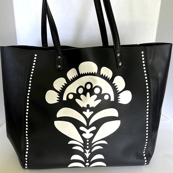 Vera Bradley Handbags - Vera Bradley Faux Leather Tote/Shoulder Bag